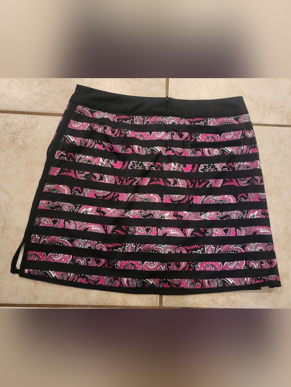 Womens Lady Hagen Golf Skort Skirt Black and Pink Paisley Stripe Size 4
